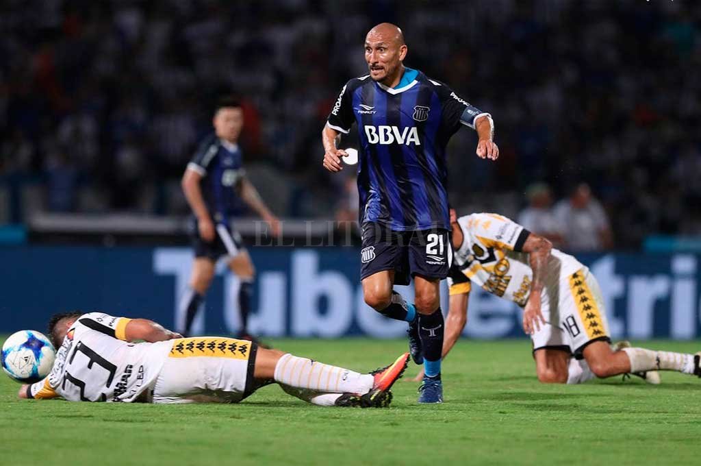 Talleres empata con Olimpo en un duelo clave por la Libertadores — Superliga Talleres empata con Olimpo en un duelo clave por la Libertadores — Superliga
