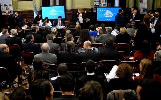 El proyecto opositor sobre tarifas obtiene dictamen en el Senado El proyecto opositor sobre tarifas obtiene dictamen en el Senado