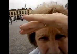 Viral: dos abuelas tratando de sacarle una foto a la basílica de Lujan en "modo selfie" Viral: dos abuelas tratando de sacarle una foto a la basílica de Lujan en "modo selfie"