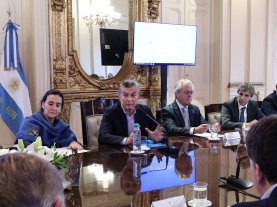 Macri encabeza una reunión de gabinete nacional ampliado Macri encabeza una reunión de gabinete nacional ampliado