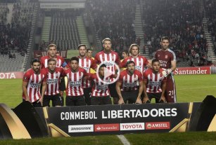 Estudiantes marcó 3 goles en 28 minutos y pasó a octavos de final Estudiantes marcó 3 goles en 28 minutos y pasó a octavos de final
