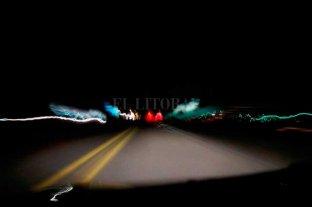 Una pareja murió tras ser arrollada en la autopista Rosario - Buenos Aires Una pareja murió tras ser arrollada en la autopista Rosario - Buenos Aires