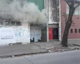 Incendio intencional en cabinas de gas en el club Colón Incendio intencional en cabinas de gas en el club Colón
