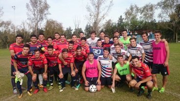 Ateneo despidió a su joyita Ateneo despidió a su joyita