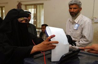Tribunal Supremo ordena repetir escrutinio de elecciones iraquíes Tribunal Supremo ordena repetir escrutinio de elecciones iraquíes