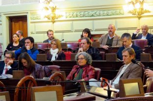 "El gobierno de Santa Fe hace discursos sobre transparencia e institucionalidad pero en los hechos se las lleva puestas" "El gobierno de Santa Fe hace discursos sobre transparencia e institucionalidad pero en los hechos se las lleva puestas"