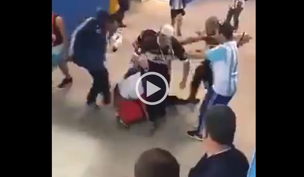 Tras la derrota ante Croacia FIFA abre un proceso disciplinario a la AFA por pelea de hinchas - FIFA abre un proceso disciplinario a la AFA por pelea de hinchas - -