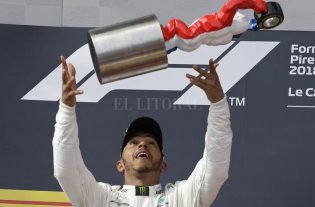 Hamilton vence en Francia y recupera la cima de la F1 Hamilton vence en Francia y recupera la cima de la F1