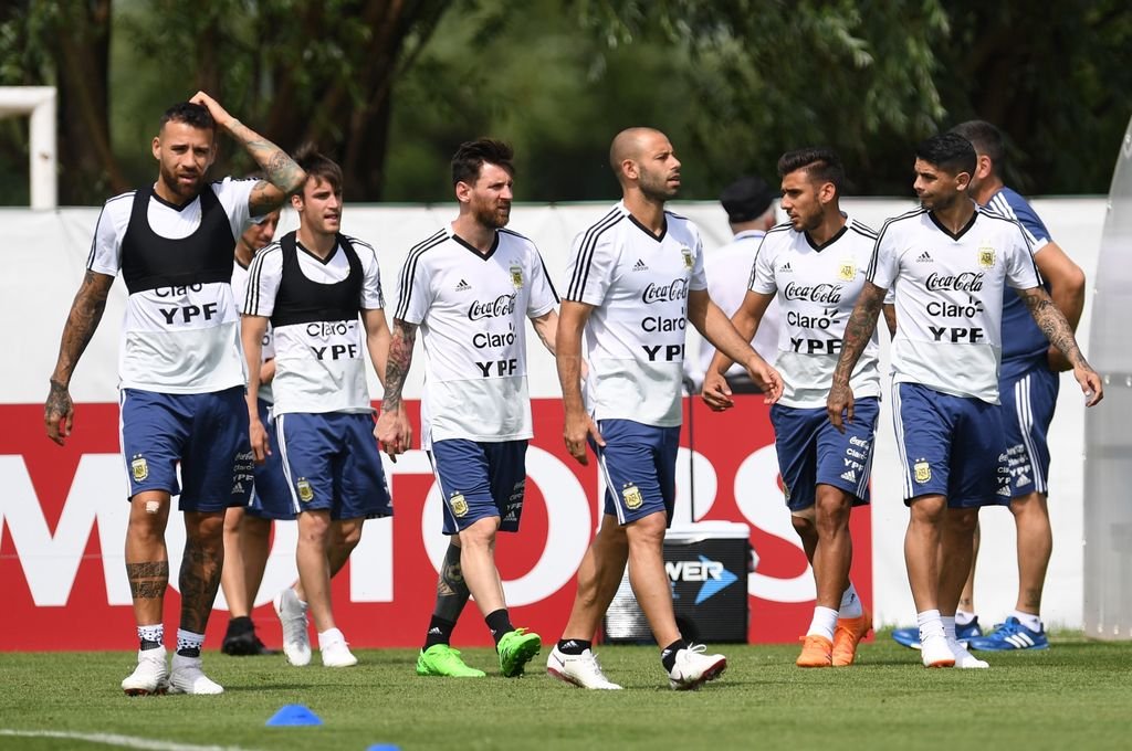 En búsqueda de la clasificación Los 11 que pondría Sampaoli ante Nigeria - Los 11 que pondría Sampaoli ante Nigeria - -