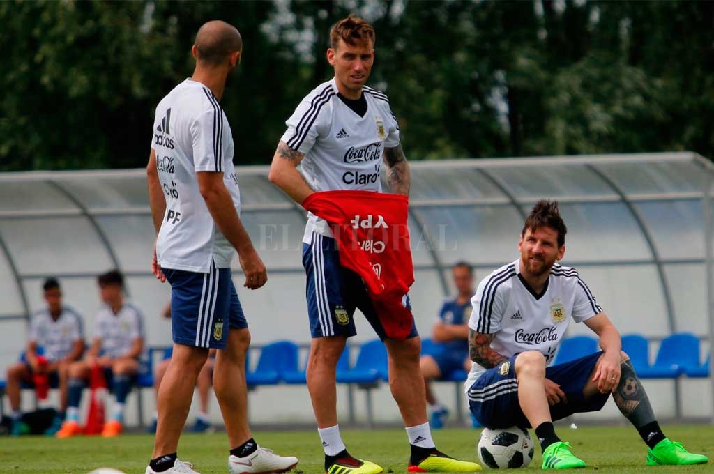 San Petersburgo: la Selección se sumó al banderazo de los hinchas