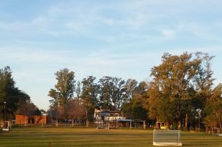 La justicia ordenó a policías llevar a un detenido a jugar al fútbol La justicia ordenó a policías llevar a un detenido a jugar al fútbol