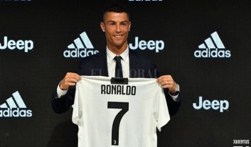 Cristiano Ronaldo fue presentado en Juventus Cristiano Ronaldo fue presentado en Juventus