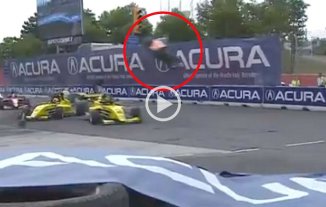 Video: impactante accidente en una carrera callejera de monoplazas Video: impactante accidente en una carrera callejera de monoplazas