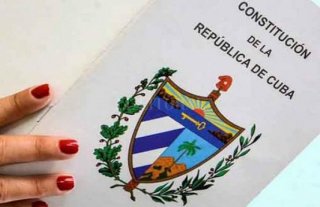 El Parlamento cubano inició las discusiones para analizar el anteproyecto la reforma constitucional El Parlamento cubano inició las discusiones para analizar el anteproyecto la reforma constitucional