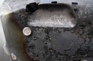 Insólito: incendiaron dos veces el mismo auto en pocas horas Insólito: incendiaron dos veces el mismo auto en pocas horas