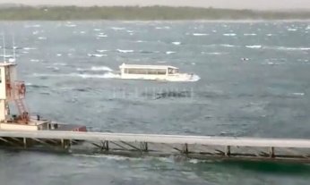 Mueren 17 personas por un accidente de un bote turístico Mueren 17 personas por un accidente de un bote turístico