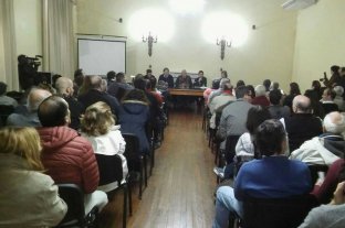 Polémica en Gualeguaychú por la autorización de la venta de glifosato Polémica en Gualeguaychú por la autorización de la venta de glifosato
