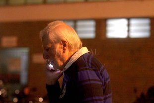 Colón, con Vignatti, piensa en grande El que entierra elefantes... - Una foto que dice mucho más que tantas palabras para el pueblo sabalero. José Néstor Vignatti se transformó, sin dudas, en el dirigente más determinante de la historia de Colón. De su mano, Colón llegó a 30 partidos internacionales jugados entre la vieja Conmebol, la Copa Libertadores y la actual Copa Sudamericana. Un sueño que se hizo realidad. El que entierra elefantes... - Una foto que dice mucho más que tantas palabras para el pueblo sabalero. José Néstor Vignatti se transformó, sin dudas, en el dirigente más determinante de la historia de Colón. De su mano, Colón llegó a 30 partidos internacionales jugados entre la vieja Conmebol, la Copa Libertadores y la actual Copa Sudamericana. Un sueño que se hizo realidad.