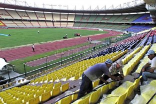 Se confirmaron las fechas de octavos Junior - Colón: va el 26 de septiembre con charter hacia Barranquilla - Acá jugará Colón. El estadio Roberto Meléndez, de la ciudad costera de Barranquilla, es la casa del Junior, que tiene la camiseta rojiblanca. Fue inaugurado el 11 de mayo de 1986 sustituyendo al estadio Romelio Martínez y tiene una capacidad actual de 46.678 espectadores. El 17 de marzo de 1991, por iniciativa del periodista Chelo De Castro, el estadio recibió oficialmente el nombre del futbolista barranquillero Roberto Meléndez, delantero histórico de Colombia en la época del deporte amateur. Junior - Colón: va el 26 de septiembre con charter hacia Barranquilla - Acá jugará Colón. El estadio Roberto Meléndez, de la ciudad costera de Barranquilla, es la casa del Junior, que tiene la camiseta rojiblanca. Fue inaugurado el 11 de mayo de 1986 sustituyendo al estadio Romelio Martínez y tiene una capacidad actual de 46.678 espectadores. El 17 de marzo de 1991, por iniciativa del periodista Chelo De Castro, el estadio recibió oficialmente el nombre del futbolista barranquillero Roberto Meléndez, delantero histórico de Colombia en la época del deporte amateur.