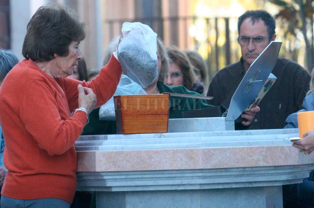 Cambian los ritos mortuorios Morir y ser ceniza: aumentan las cremaciones en la ciudad - Morir y ser ceniza: aumentan las cremaciones en la ciudad - -