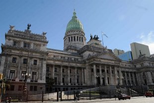 Este martes a las 19 Con marchas en todo el país, oficialistas pedirán que se aprueben los allanamientos a Cristina y la Extinción de Dominio - Con marchas en todo el país, oficialistas pedirán que se aprueben los allanamientos a Cristina y la Extinción de Dominio -