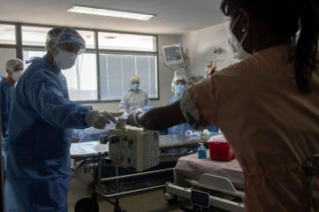 Hospitales públicos santafesinos vuelven a focalizar su atención en pacientes Covid Suspenden cirugías