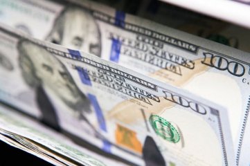 El dólar blue subió a $ 211 y marcó un nuevo récord histórico Cotizaciones