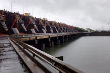 Bajante del Paraná y escasas nevadas encarecieron en U$S 1.500 millones la generación de energía eléctrica Sin agua, cayó la producción de las represas