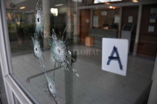 En el sur de la provincia de Santa Fe Balearon los Tribunales de San Lorenzo - Balearon los Tribunales de San Lorenzo -