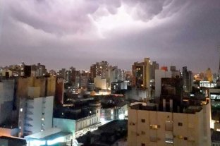 Clima Fuerte tormenta de viento, lluvia y granizo azotó a Santa Fe - Fuerte tormenta de viento, lluvia y granizo azotó a Santa Fe -