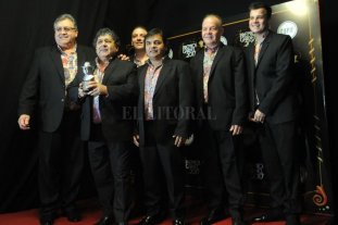 Comunicado del grupo Los Palmeras: "Decidimos no participar en la Fiesta Nacional de la Cumbia Santafesina" - Los Palmeras: "Decidimos no participar en la Fiesta Nacional de la Cumbia Santafesina" -
