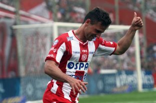 Se perfila el mismo equipo para jugar ante Argentinos Juniors ¿Por qué no repetir luego del "baile" en el Gigante? - "Todo más que bien..." Bruno Pittón y una seña que bien puede reflejar el momento de Unión. El equipo redondeó una gran actuación en Rosario y afronta con seguridad y tranquilidad este segundo partido consecutivo afuera. ¿Por qué no repetir luego del "baile" en el Gigante? - "Todo más que bien..." Bruno Pittón y una seña que bien puede reflejar el momento de Unión. El equipo redondeó una gran actuación en Rosario y afronta con seguridad y tranquilidad este segundo partido consecutivo afuera.