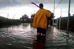 Informe de Protección Civil 508 personas permanecen evacuadas en 11 localidades de Santa Fe - Coronda es una de las localidades más afectadas por las intensas lluvias 508 personas permanecen evacuadas en 11 localidades de Santa Fe - Coronda es una de las localidades más afectadas por las intensas lluvias