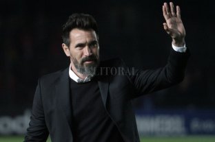 "Nuestro respetable amigo de la casa" "Gracias Eduardo!", el mensaje de despedida de Colón al DT - "Gracias Eduardo!", el mensaje de despedida de Colón al DT -