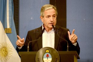 En la Nación Jubilados y pensionados no tendrán el bono de fin de año por $ 5.000 - Andrés Ibarra fue el vocero sobre cómo se computará el bono de fin de año. Jubilados y pensionados no tendrán el bono de fin de año por $ 5.000 - Andrés Ibarra fue el vocero sobre cómo se computará el bono de fin de año.