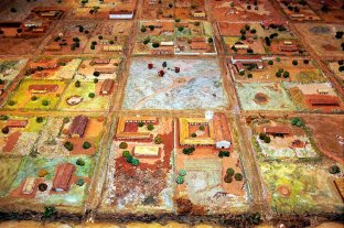 A 445° años de su fundación Los datos salientes de la historia de Santa Fe - Una gran maqueta de la ciudad, que se exhibe en el museo de sitio del Parque Arqueológico, permite interpretar mejor los restos de Santa Fe la Vieja y tener una experiencia mucho más integradora y rica sobre la vida de los primeros vecinos. Los datos salientes de la historia de Santa Fe - Una gran maqueta de la ciudad, que se exhibe en el museo de sitio del Parque Arqueológico, permite interpretar mejor los restos de Santa Fe la Vieja y tener una experiencia mucho más integradora y rica sobre la vida de los primeros vecinos.