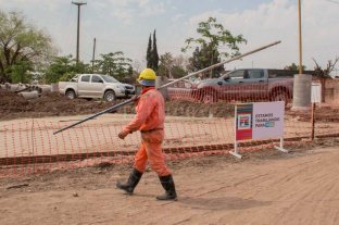 Inversión provincial de más de 4.500 millones de pesos Ejecutan 100 obras de infraestructura en la ciudad - Las obras representan una inversión superior a los 4.500 millones de pesos. Ejecutan 100 obras de infraestructura en la ciudad - Las obras representan una inversión superior a los 4.500 millones de pesos.