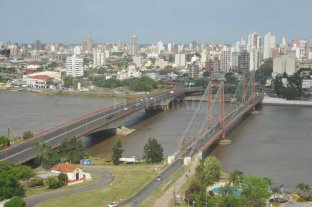 La gestión del riesgo hídrico A fines de enero, el río Paraná podría alcanzar niveles de alerta - En Santa Fe, el río no supera el nivel de alerta desde el 14 de mayo de 2016; es decir, desde hace más de dos años y medio. A fines de enero, el río Paraná podría alcanzar niveles de alerta - En Santa Fe, el río no supera el nivel de alerta desde el 14 de mayo de 2016; es decir, desde hace más de dos años y medio.