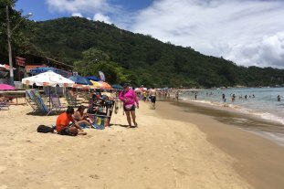 La temporada de verano Vacaciones: se eligen destinos más baratos y volvió "el regateo" - Las playas de Brasil, sobre todo las del sur, siguen siendo el principal destino internacional de los santafesinos. Vacaciones: se eligen destinos más baratos y volvió "el regateo" - Las playas de Brasil, sobre todo las del sur, siguen siendo el principal destino internacional de los santafesinos.