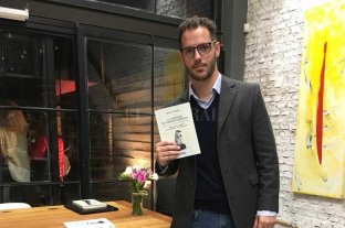 Psicología "La psicosis no es una versión fallada de la neurosis predestinada a estallar" - El psicoanalista Ignacio Neffen. "La psicosis no es una versión fallada de la neurosis predestinada a estallar" - El psicoanalista Ignacio Neffen.