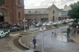 Detalles escalofriantes del crimen de Esperanza Autopsia: Agustina no fue violada y habría sido semienterrada viva - Esta mañana los restos mortales de la joven fueron sepultados en medio de profundas muestras de dolor Autopsia: Agustina no fue violada y habría sido semienterrada viva - Esta mañana los restos mortales de la joven fueron sepultados en medio de profundas muestras de dolor