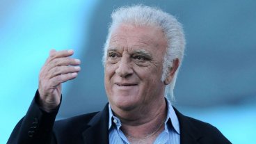 El Coco Basile recuerda aquél paso por Santa Fe en 2004... "Con Colón no salí campeón por los problemas económicos" - "Con Colón no salí campeón por los problemas económicos" -
