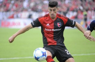 Le picó el "bichito" Se fue Galván, ¿Interesa Amoroso? - Joel Amoroso, vistiendo la camiseta de Newell´s Se fue Galván, ¿Interesa Amoroso? - Joel Amoroso, vistiendo la camiseta de Newell´s