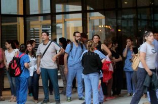 Esta mañana Colapsó parte del techo del Cemafe y debieron evacuar a los pacientes - Colapsó parte del techo del Cemafe y debieron evacuar a los pacientes -