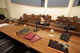 En una sesión extraordinaria El Concejo no autorizó el empréstito pedido por el intendente Corral - El Concejo no autorizó el empréstito pedido por el intendente Corral -
