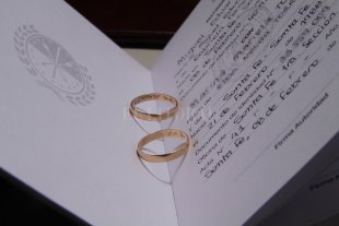 Datos oficiales del Registro Civil Misterioso 2018: el año con menos matrimonios y nacimientos en 13 años - ¿Sí, quiero? La tasa de nupcialidad en la provincia bajó a la mitad en 50 años. A principios de los 70’ era de 7,4 cada 1.000 habitantes y en la actualidad es de 3,1 cada 1.000 habitantes, según dos investigadores de la UNL. Misterioso 2018: el año con menos matrimonios y nacimientos en 13 años - ¿Sí, quiero? La tasa de nupcialidad en la provincia bajó a la mitad en 50 años. A principios de los 70’ era de 7,4 cada 1.000 habitantes y en la actualidad es de 3,1 cada 1.000 habitantes, según dos investigadores de la UNL.