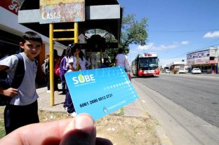 Beneficio para estudiantes de la ciudad Implementan el boleto de colectivos gratuito para alumnos secundarios - Modalidad. Los alumnos contarán con dos pasajes diarios gratuitos, los días hábiles, entre marzo y noviembre. Implementan el boleto de colectivos gratuito para alumnos secundarios - Modalidad. Los alumnos contarán con dos pasajes diarios gratuitos, los días hábiles, entre marzo y noviembre.
