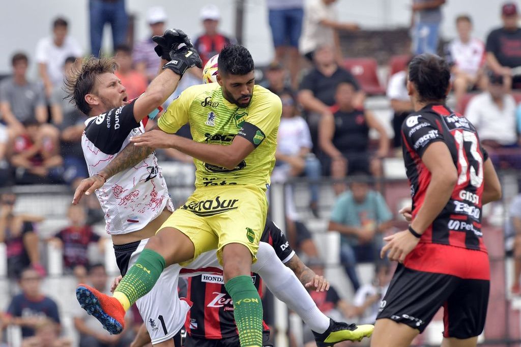 Patronato venció a Defensa y Justicia y Racing quedó a un ...