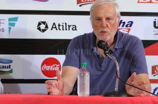 El presidente de Colón desde Lima Vignatti: "Nunca más traigo un técnico extranjero" - Vignatti: "Nunca más traigo un técnico extranjero" -