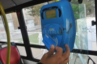 En línea con los anuncios oficiales del gabinete nacional Corral decidió congelar la tarifa de colectivos al menos por seis meses - Según el intendente José Corral, las medidas nacionales sobre el congelamiento en la tarifa del transporte público por colectivos se aplicarán en la ciudad al menos durante seis meses. Corral decidió congelar la tarifa de colectivos al menos por seis meses - Según el intendente José Corral, las medidas nacionales sobre el congelamiento en la tarifa del transporte público por colectivos se aplicarán en la ciudad al menos durante seis meses.
